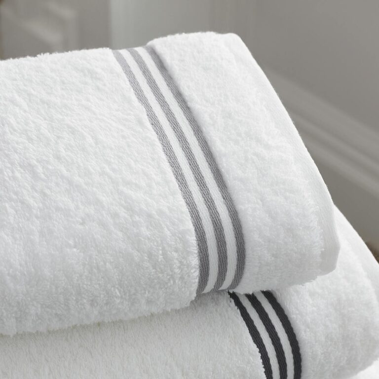Tips for Keeping Towels Fresh and Fluffy Every Time